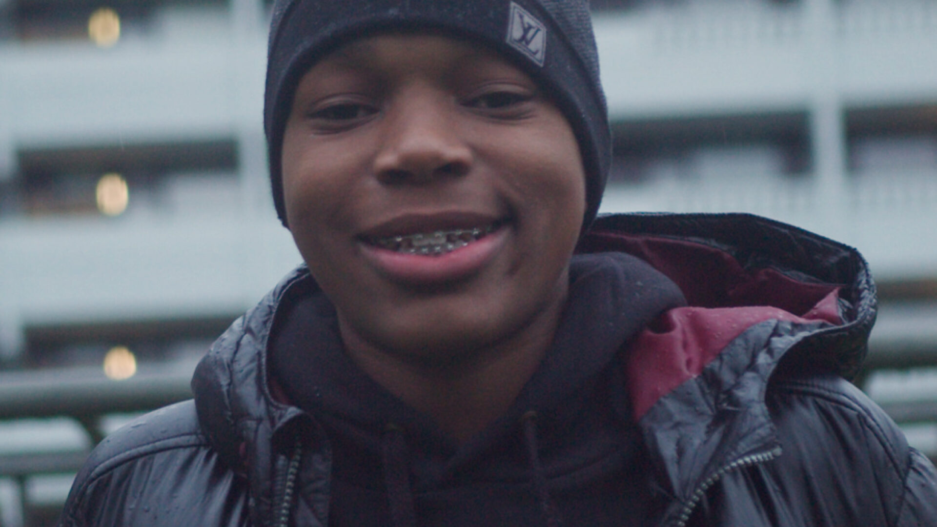 Xavi (14) stuurt kaartjes naar mensen die eenzaam zijn